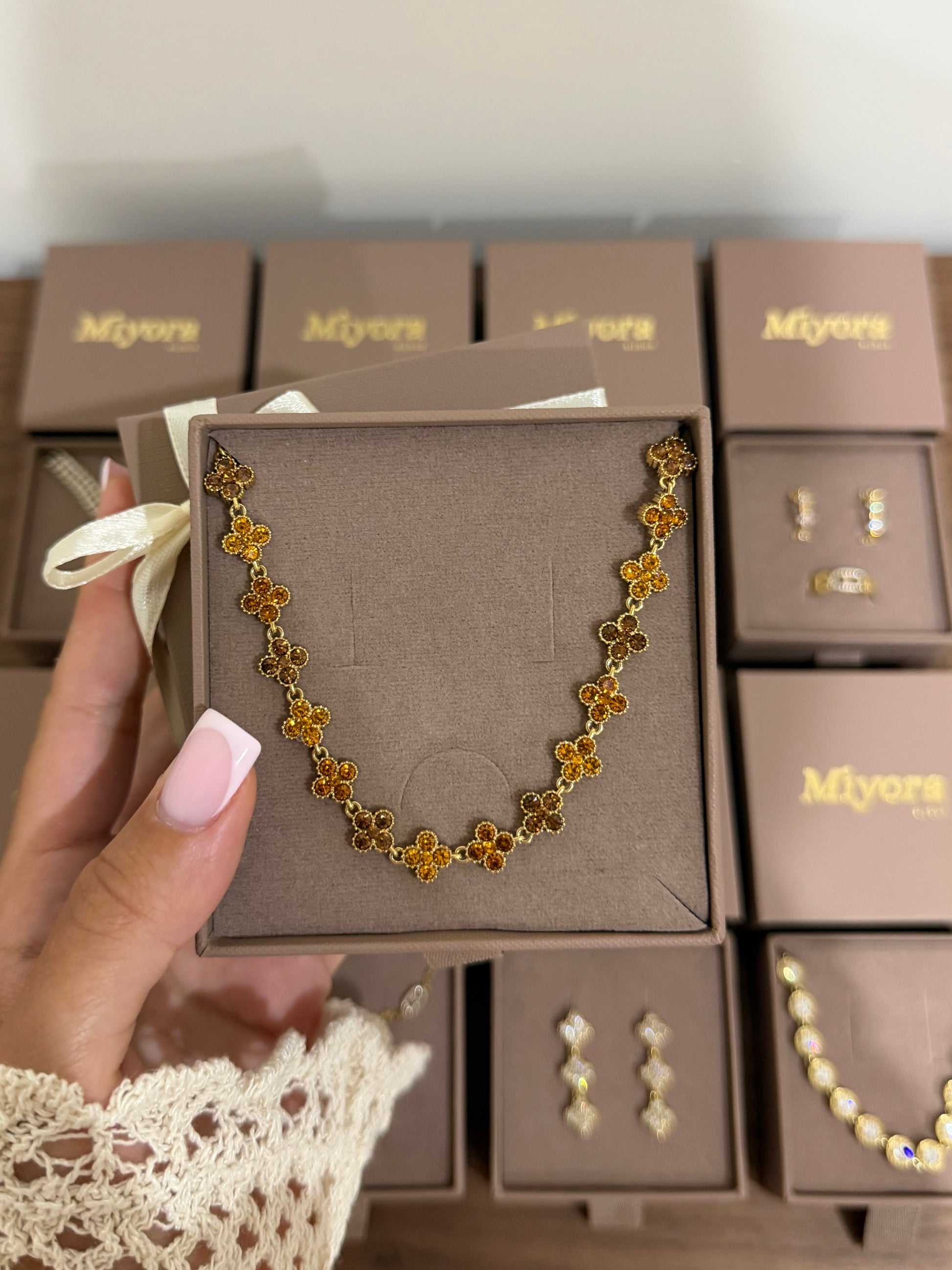 COLLIER LAAM MIEL