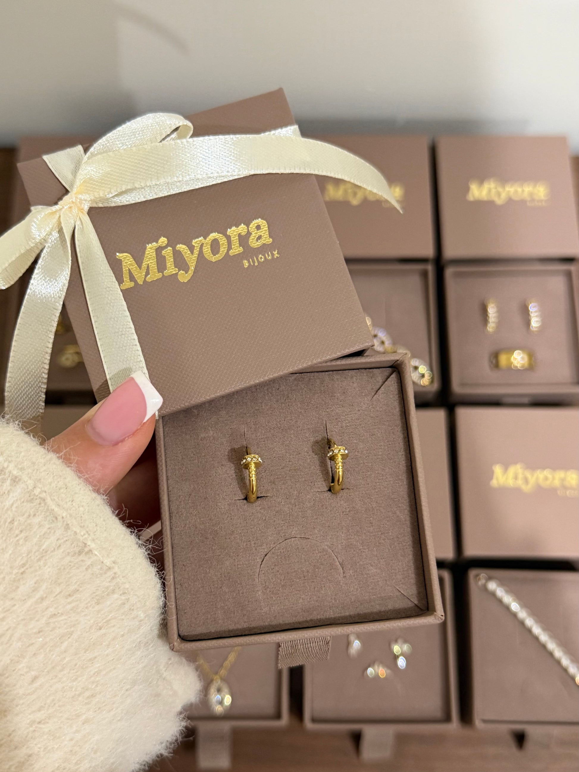 BOUCLES D’OREILLES MONTAIGNE