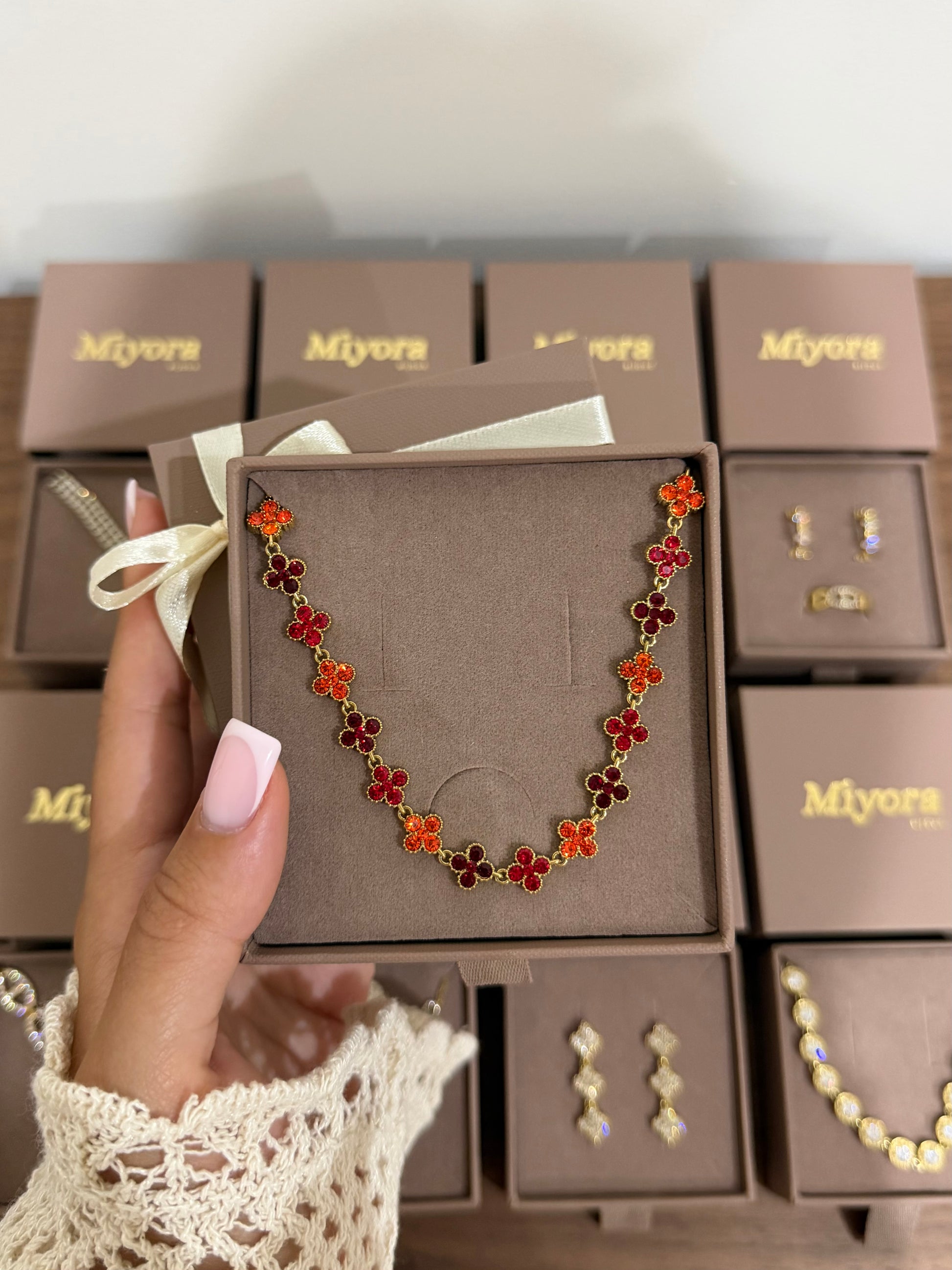 COLLIER LAAM ROUGE