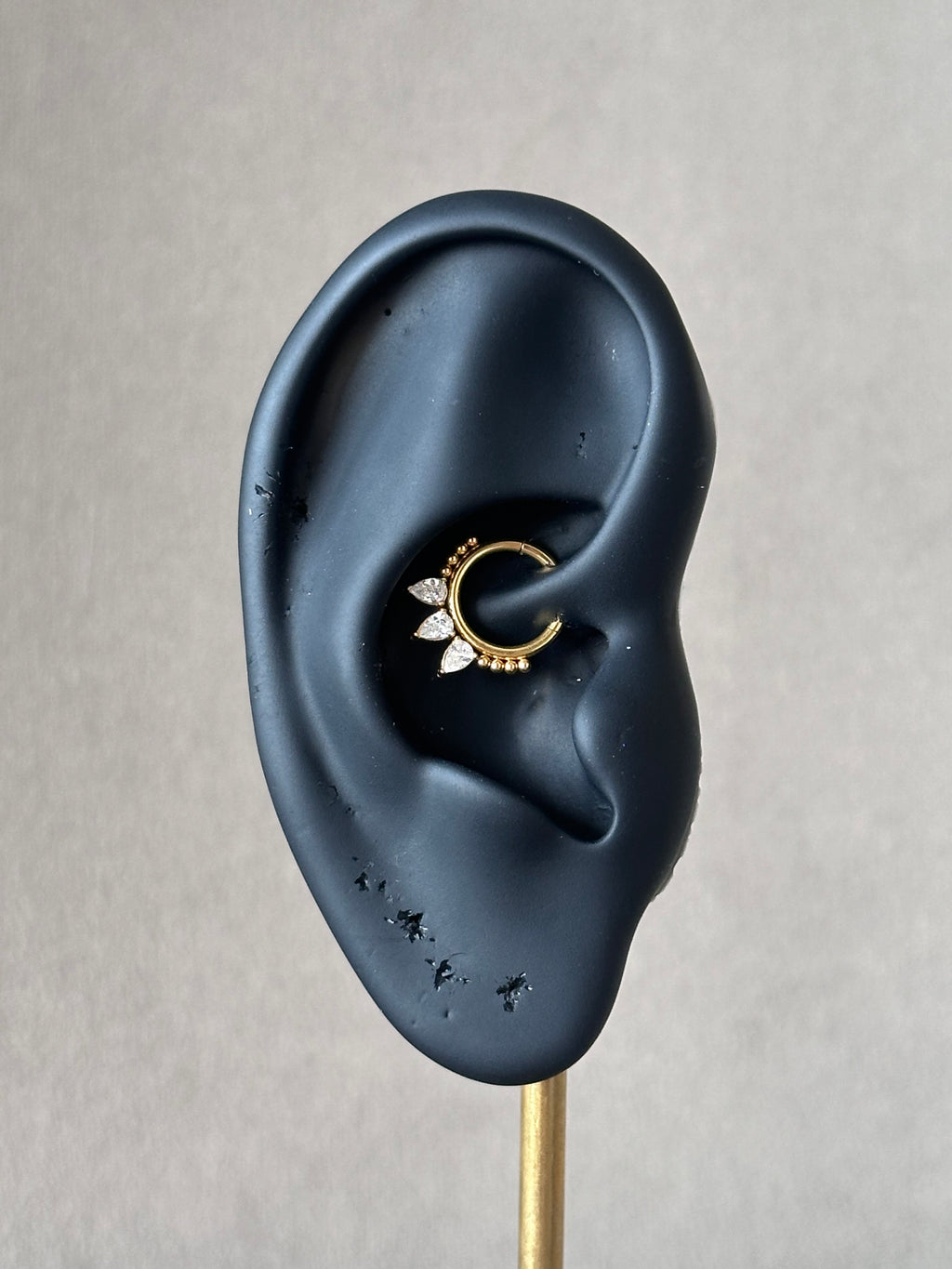 Piercing daith CLEOPATRE