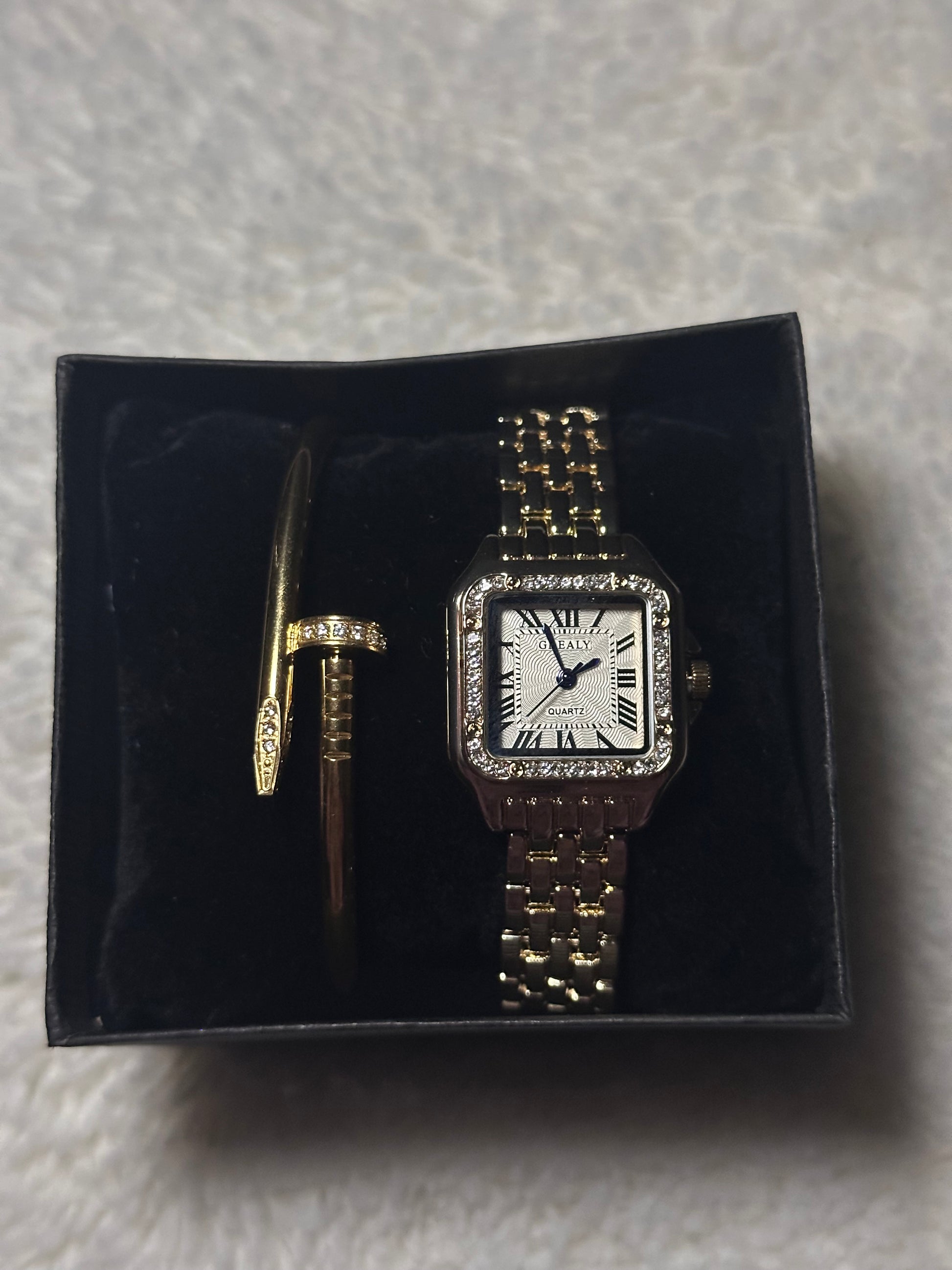 Coffret MONTRE NINA - OR