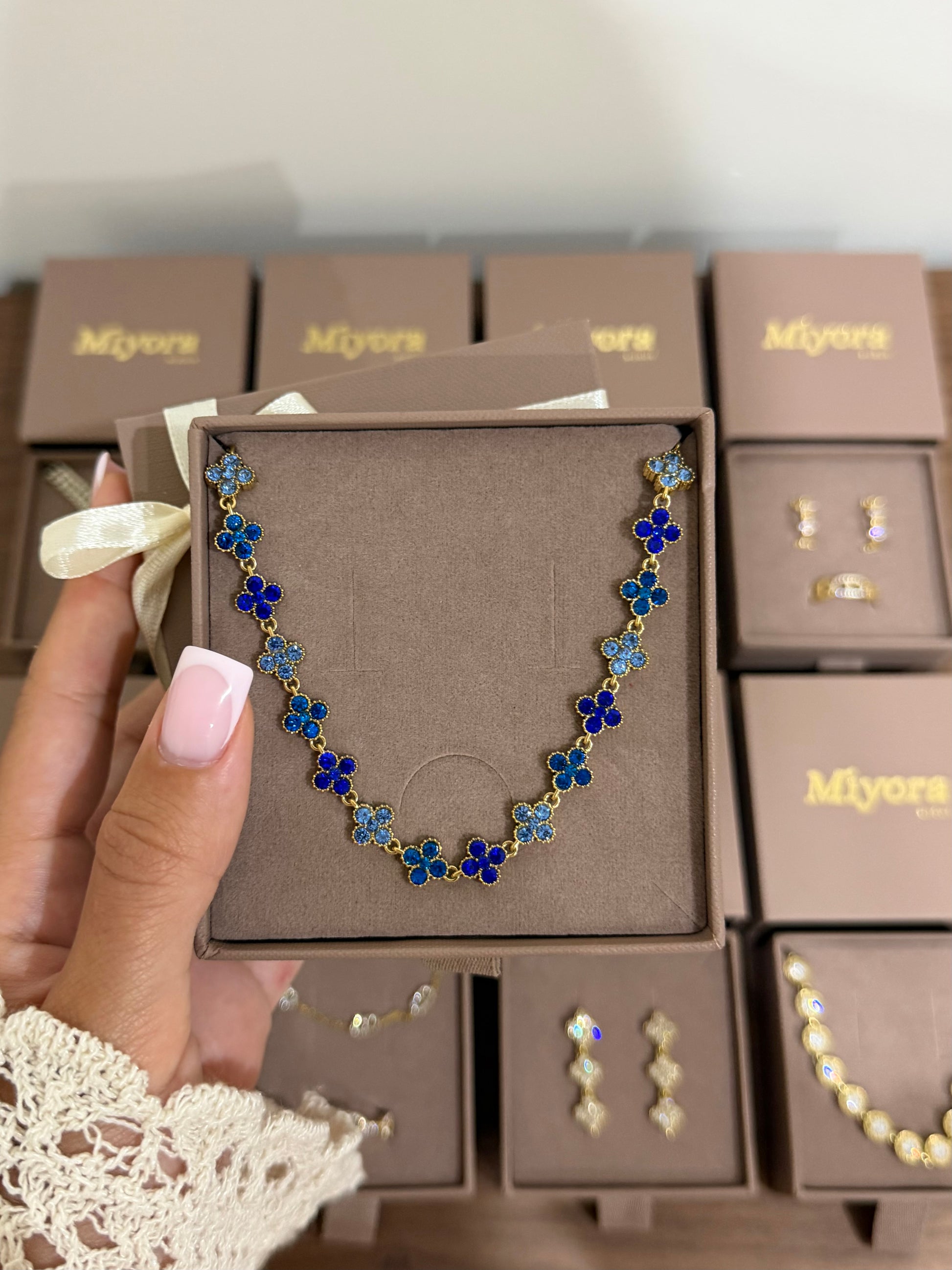 COLLIER LAAM BLEU