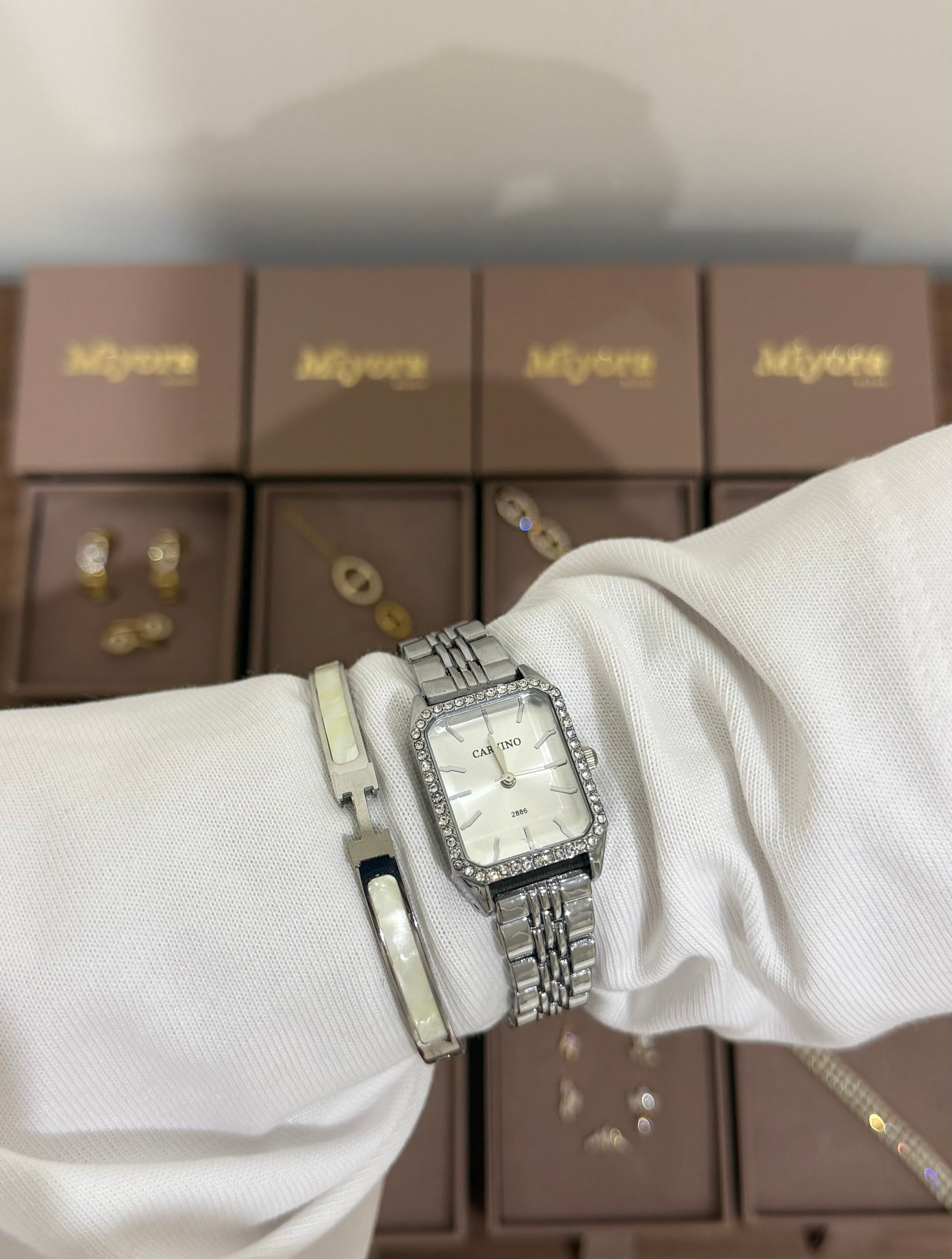 COFFRET MONTRE ASU