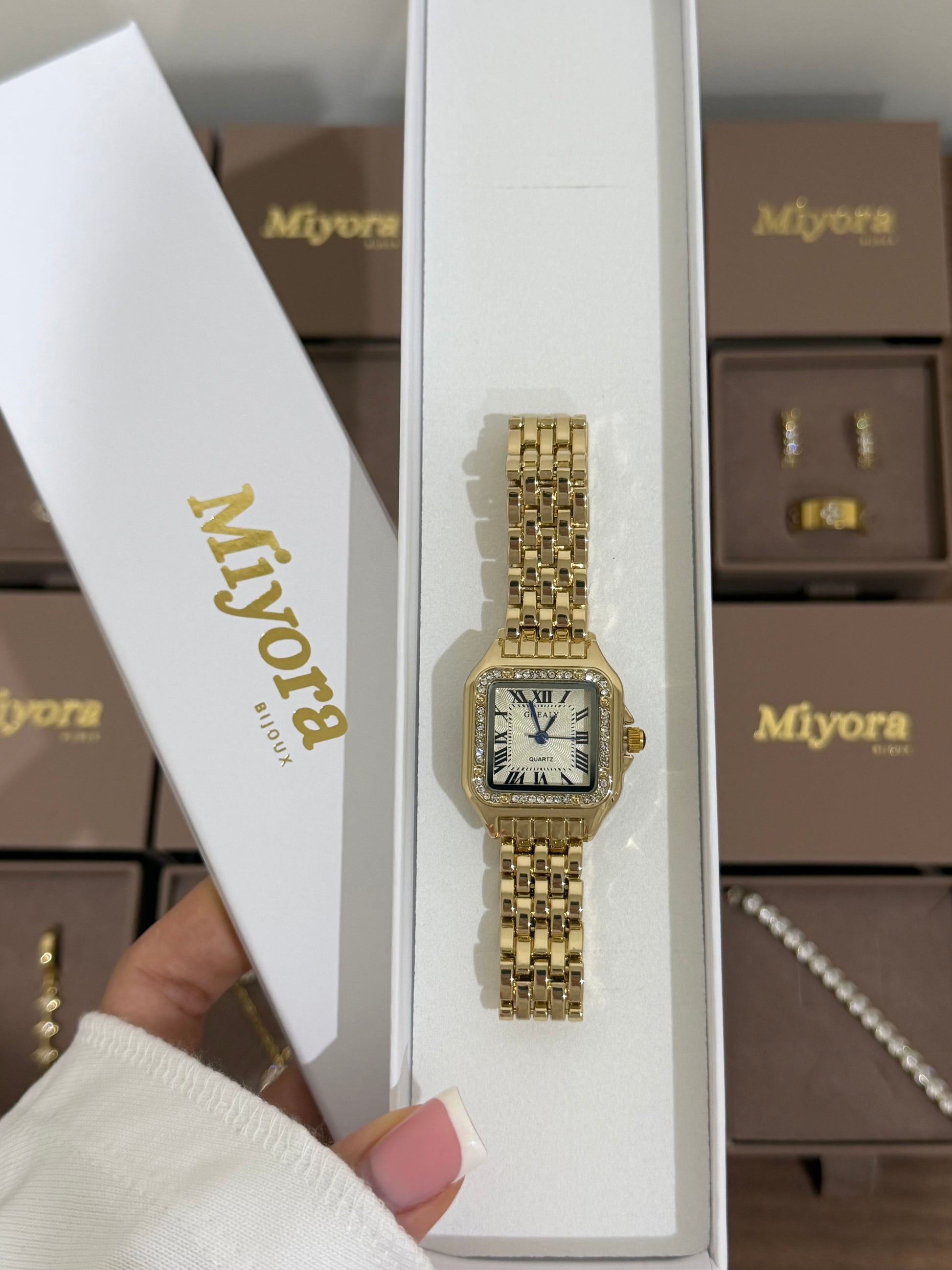 MONTRE NINA OR